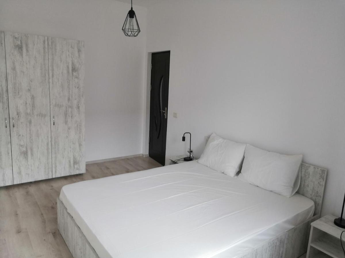 Apartament Dolce Vita นาโวดาริ ภายนอก รูปภาพ