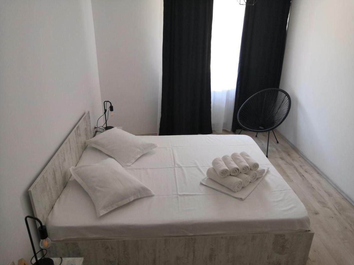 Apartament Dolce Vita นาโวดาริ ภายนอก รูปภาพ